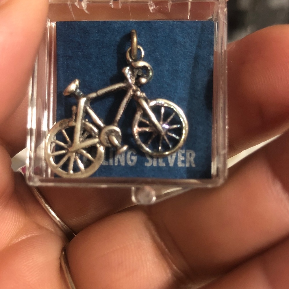 Silver Bicycle Pendant - Picture 2 of 3